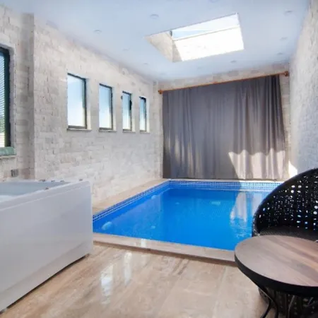 Hotel Anemon 4 *