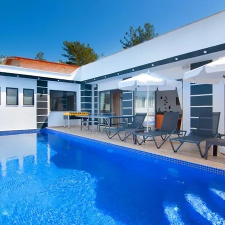 Villa Anemon 4 *